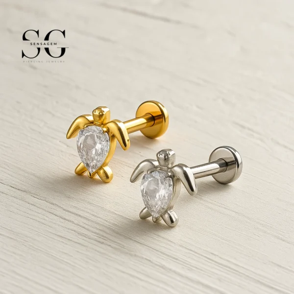 SG4192 - F136 Titanium Threaded Labret with Turtle Zircon Shell