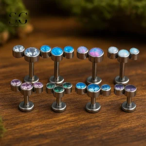 SG4100 - F136 Titanium Cat Paw Opal Labret Studs