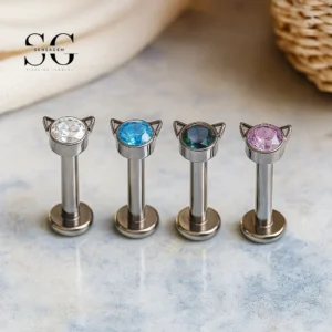 SG4223 - F136 Titanium Threaded Labret Fox Head Design