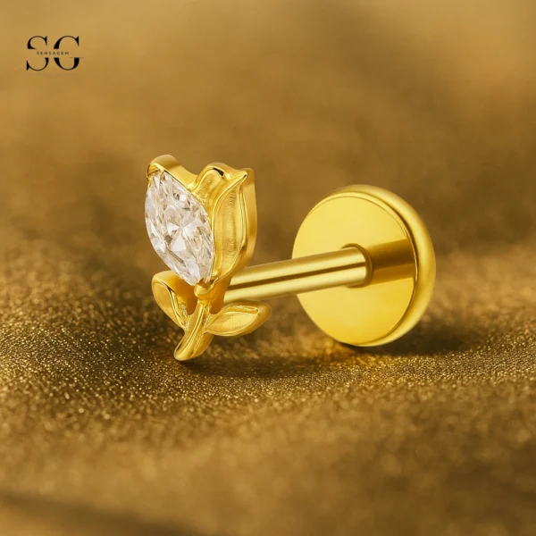 SGYS1139 Titanium Floral CZ Labret for Piercing Wholesale