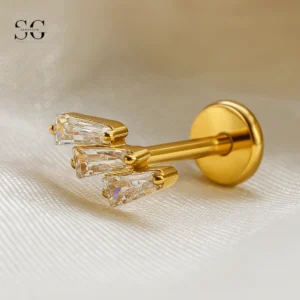 SGYS1006 Internal Thread Labret with Three Square Zircons