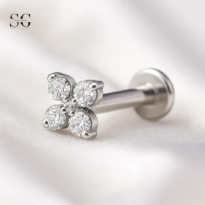 SGYS1063 Internal Thread Stud Labret – F136 Titanium with Four White Zircon Gems