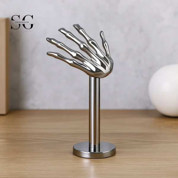 SG4035 F136 Titanium Threaded Labrets with Hand Design – Unique Piercing Jewelry