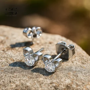 SG9006 CAT σχήμα F136 Titanium Ear Studs