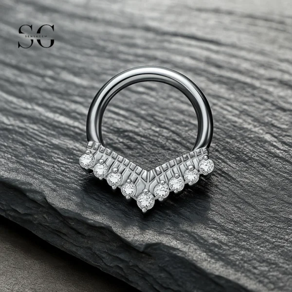 SG3034 G23 Titanium V-Shaped Crystal Nose Ring – Elegant Piercing Jewelry