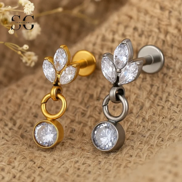 SG4062 F136 Titanium Threaded Labrets with Three Zircon Pendant – Piercing Jewelry