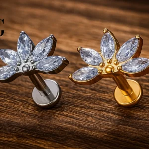 SG4176 - Lotus Shaped F136 Titanium Threaded Labret for Piercings