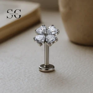 SG4218 - F136 Titanium Snowflake Design Zircon Threaded Labret