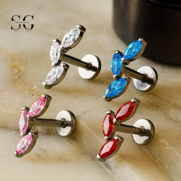 SG4075 - Wholesale 3-Zircon Titanium Labret Piercing