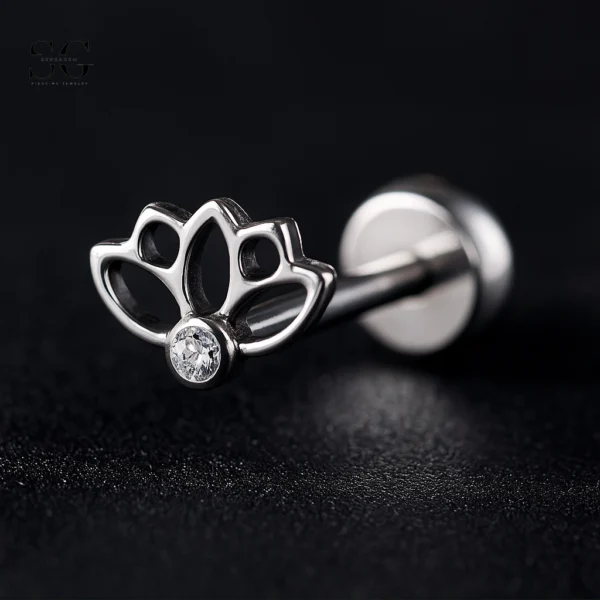 SGYS1152 – Polished Titanium Labret Stud for Flat Piercing