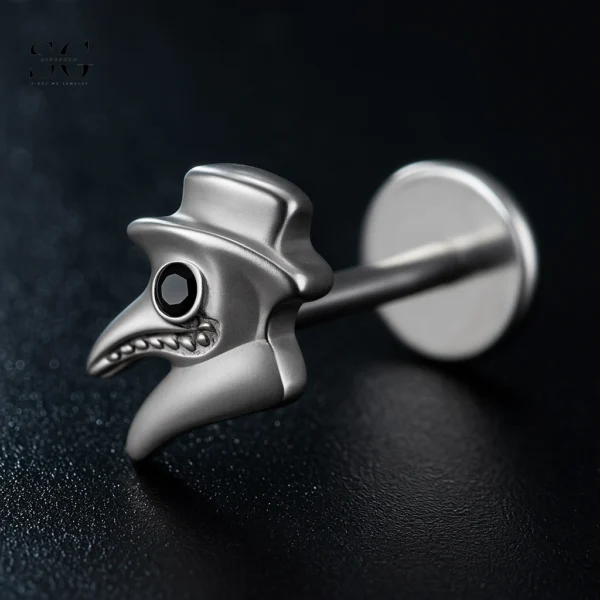 SGYS1155 – Titanium Eye Labret with Black Zircon for Edgy Looks