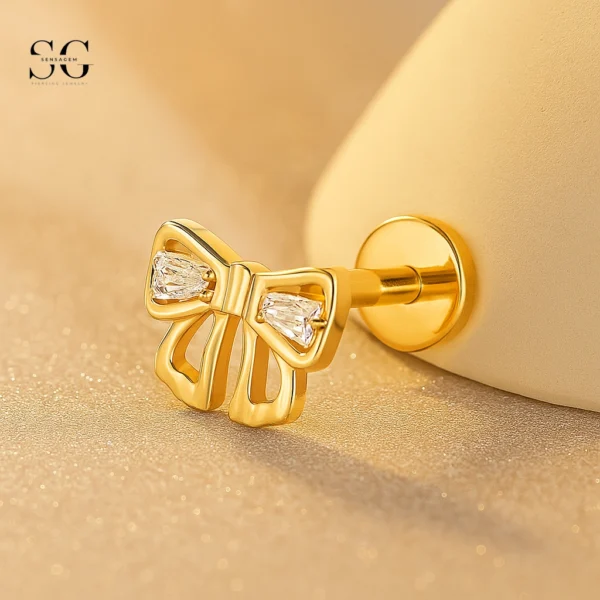 SGYS1156 – Titanium Bow Labret with White Zircon for Cute Piercings