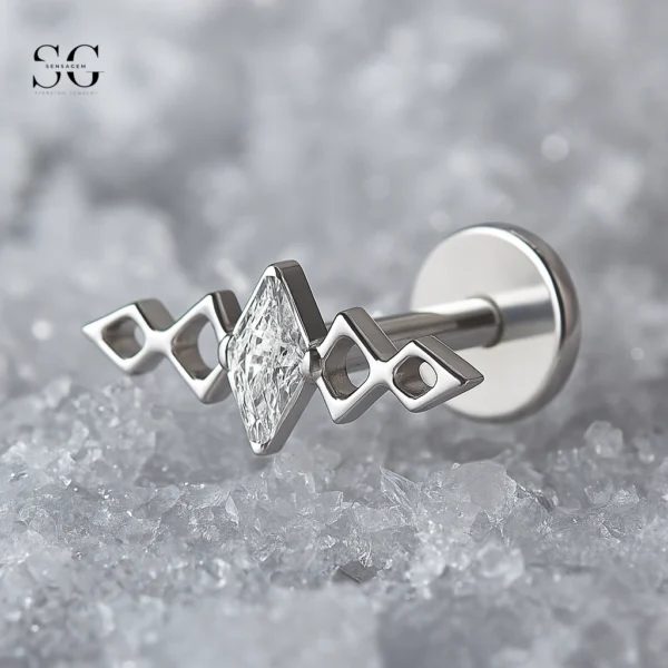 SGYS1165 Dart-Shaped Threaded Labret with White Marquise Zircon – Customizable