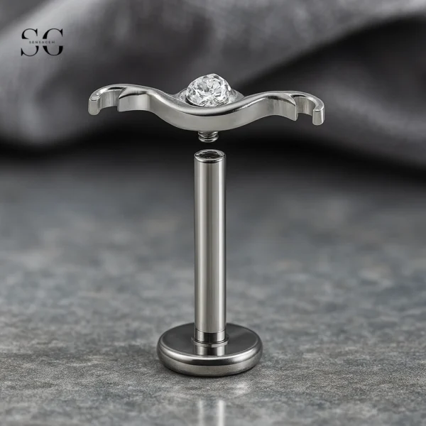 SGYS1168 Threaded Labret with Eyeball & Lash Design – Piercing Jewelry - Image 2