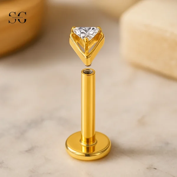 SGYS1169 V-Shaped Zircon Titanium Labret – Wholesale Piercing Jewelry - Image 2