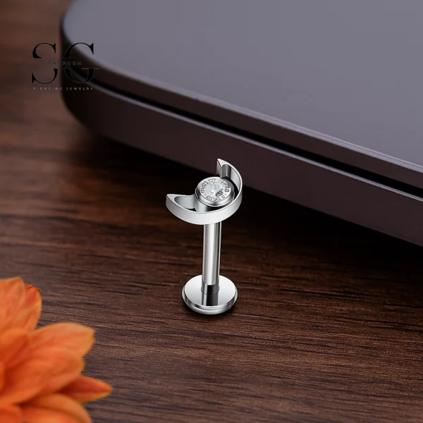 SG4273 Star & Moon Titanium Labret | Types of Labret Piercing