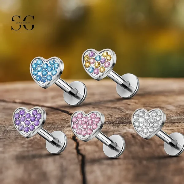 SG4292 Heart CZ Gold Labret Piercing in Titanium
