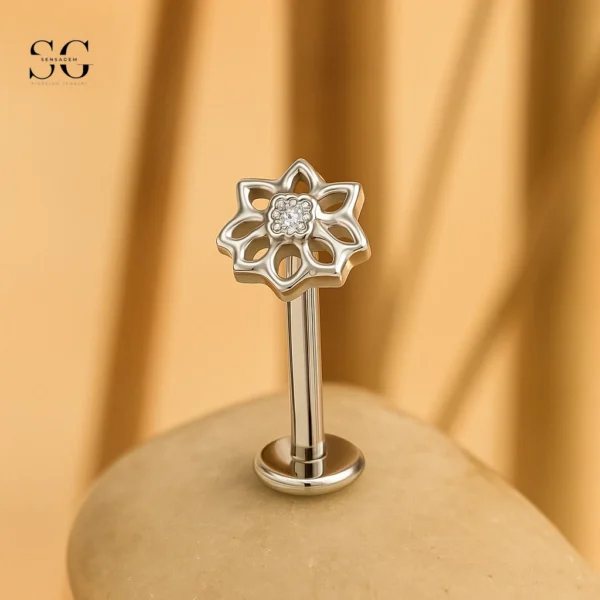Sensagem SG4332 G23 Titanium Internally Threaded Mandala Zircon Labret