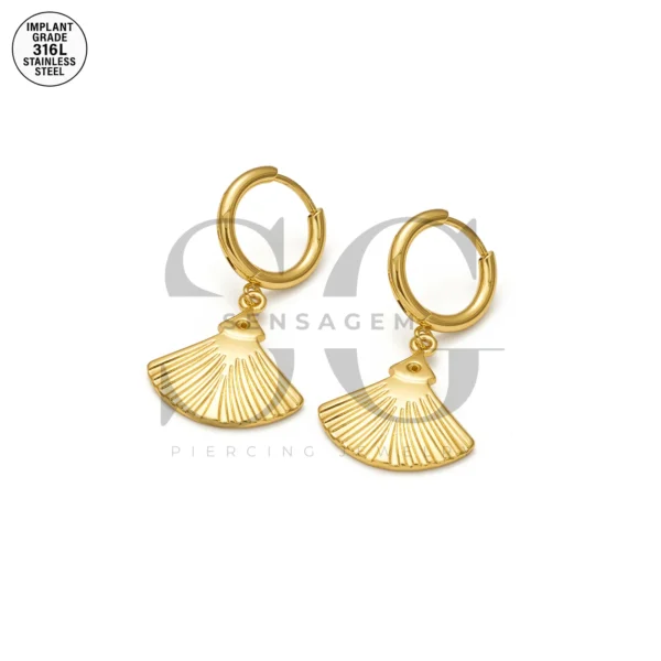 SG9077 Hoop Ear Piercing – Gold Fan Pendant 316L Ear Hoops