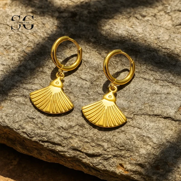 SG9077 Hoop Ear Piercing – Gold Fan Pendant 316L Ear Hoops