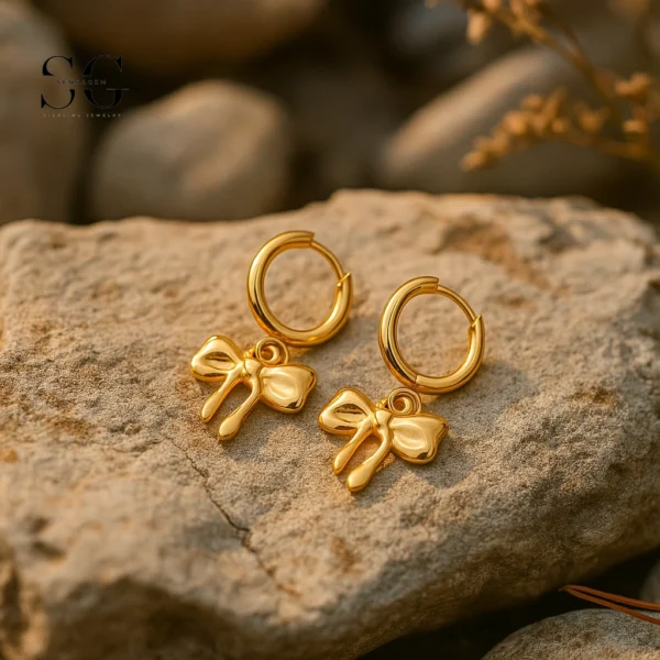 SG9078 Gold Flower Pendant Ring for Ear Piercing – 316L Steel