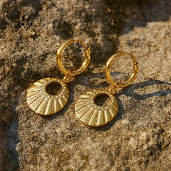 SG9083 Fan Hollow Dangle Ear Hoops – 316L Stainless Steel Gold