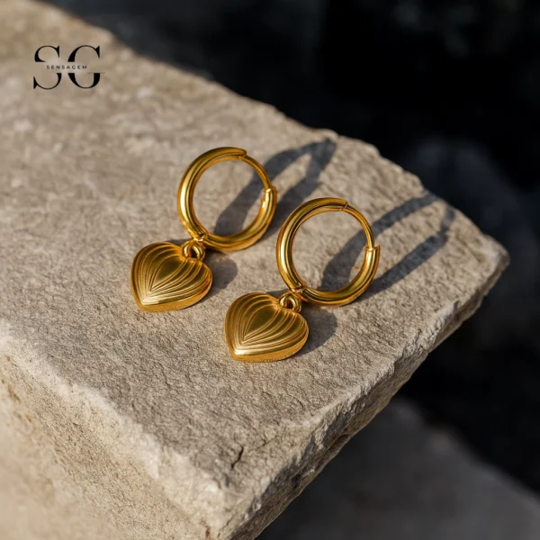 SG9088 Gold Heart Dangle Ear Hoops – 316L Ear Piercing Kits