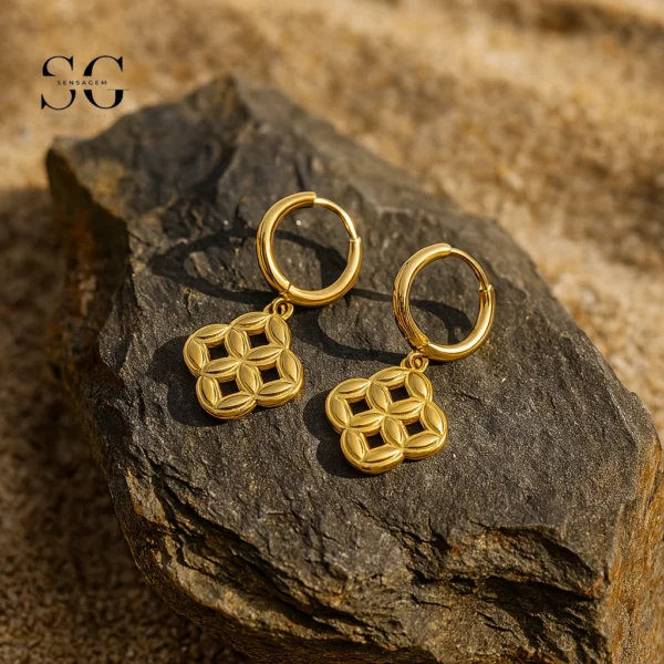SG9090 Coin Pendant Hoops – Ear Piercing Industrial Jewelry
