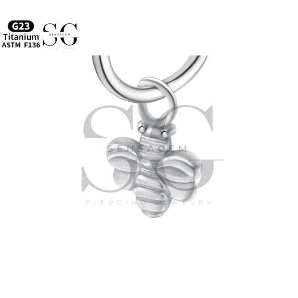 Sensagem SGYS8050 G23 Titanium Dangle Bee Charm