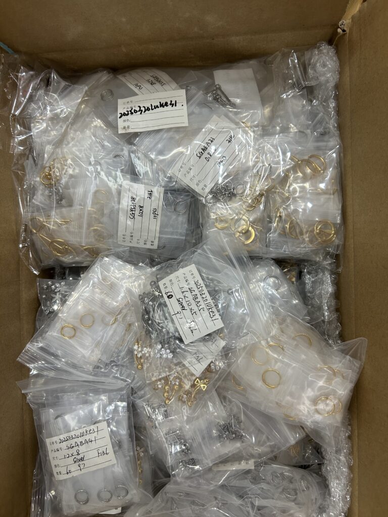 Ultimate Guide to Wholesale Titanium Piercing Jewelry 8 IMG 1217