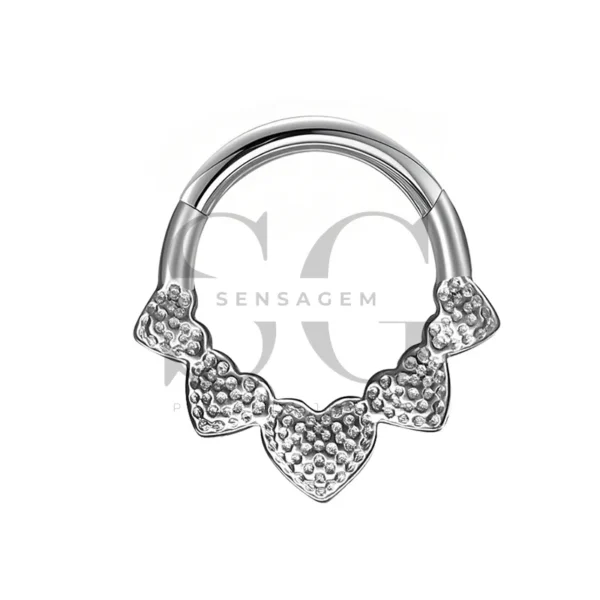 Sensagem SGYS3233 G23 Titanium Hinged Clicker Ring with Beaded V-Shape Design