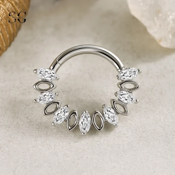 Sensagem SGYS3238 G23 Titanium Hinged Clicker Ring with 5A Zircon Cluster