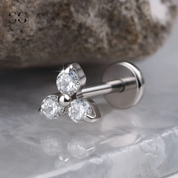 Sensagem SGYS4316 G23 Titanium Internally Threaded Labret with 5A Zircon Pear-Cut Flower