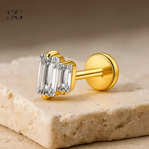Sensagem SGYS4319 G23 Titanium Internally Threaded Baguette Duo Labret with 5A Zircon