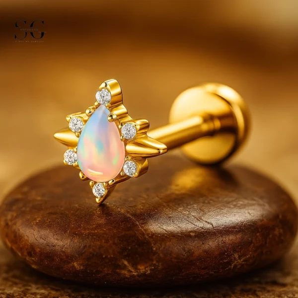 Sensagem SGYS4324 G23 Titanium Internally Threaded Labret with OPal17 Opal Starburst