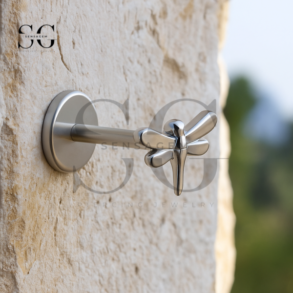 Sensagem SGYS1218 G23 Titanium Internally Threaded Dragonfly Labret - Image 2
